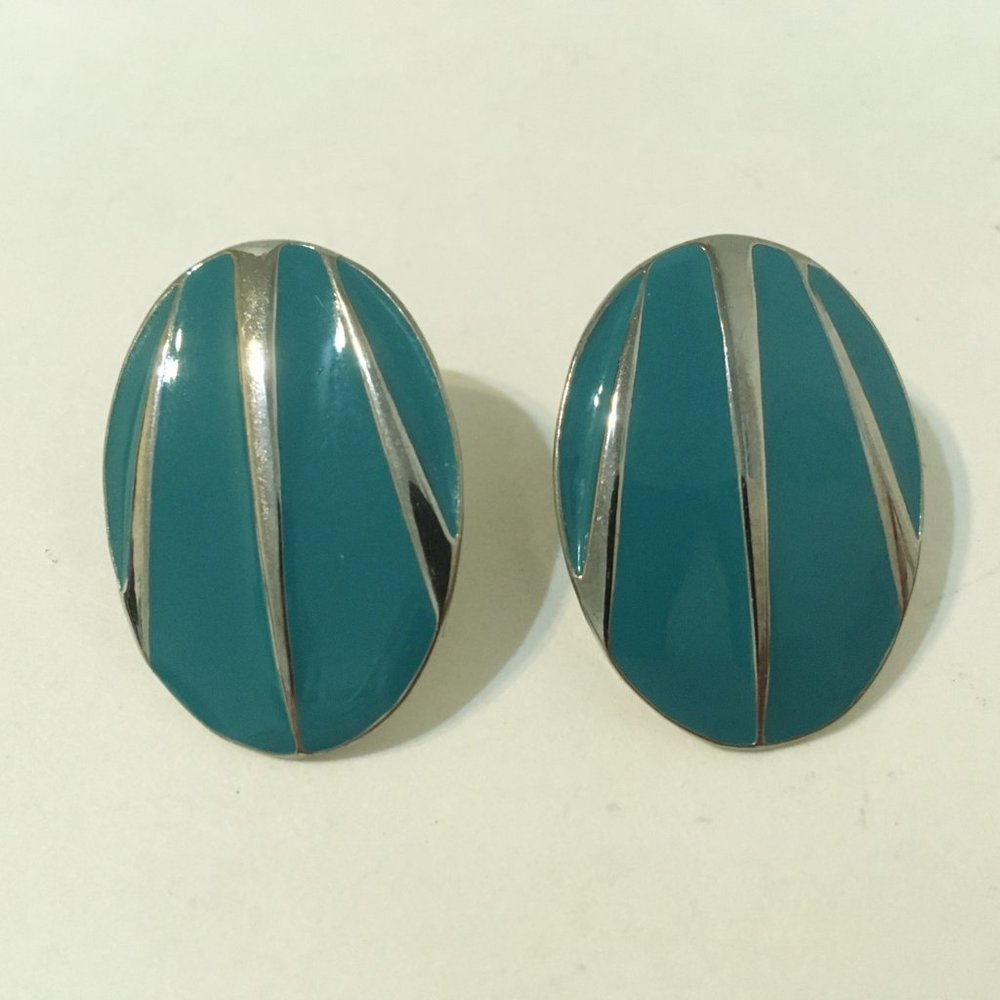 Oval Post Earrings Silver Tone Metal Teal Blue Green Enamel Pierced Vintage